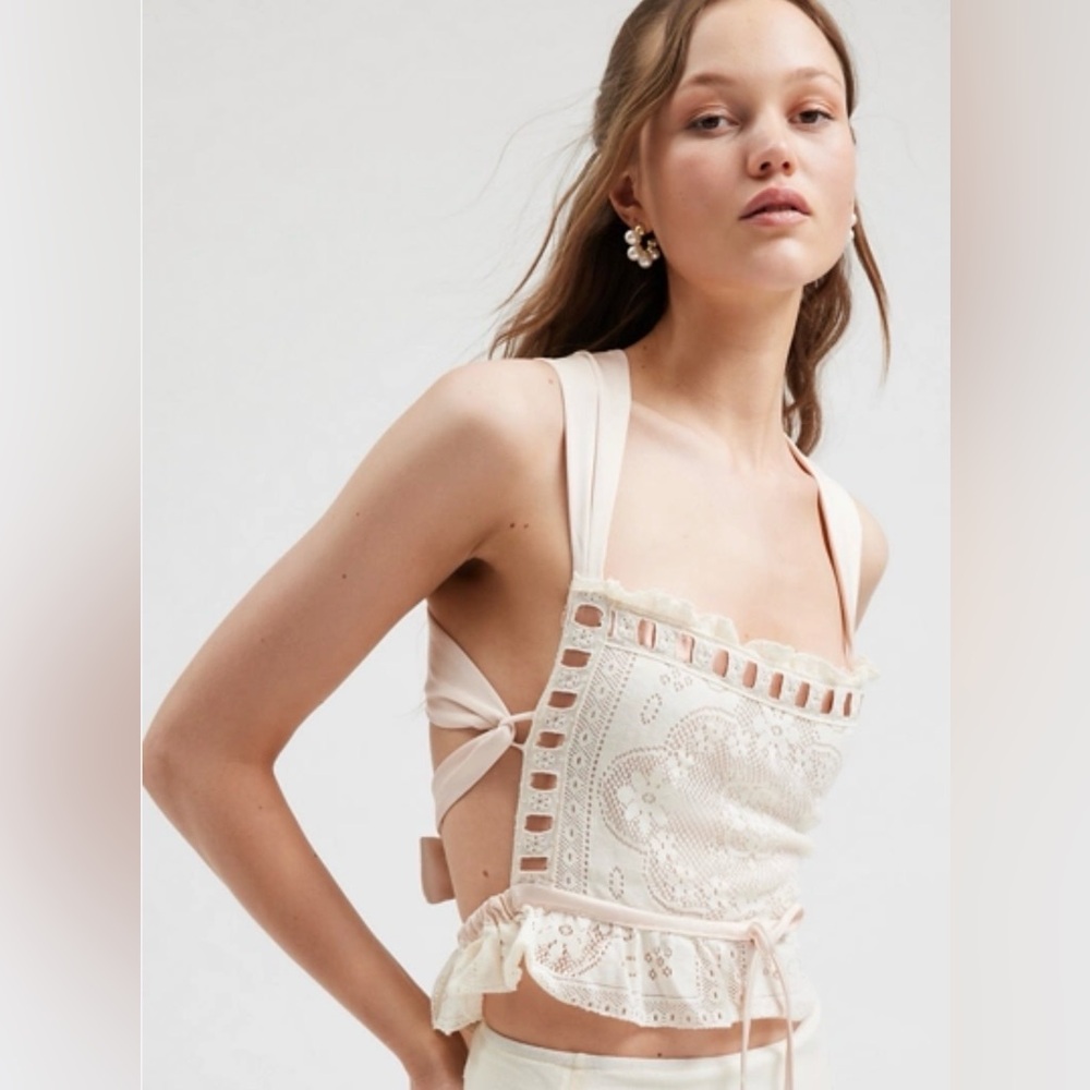 Charlotte Lace Top FLAL